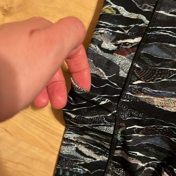 Lululemon Fast and Free 7/8 Tights Nulux in Mini Sweatr Black Multi, size 6 - Picture 5 of 7